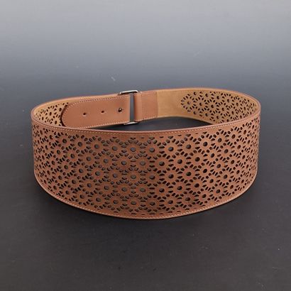 ALAIA - CEINTURE en cuir vieux rose perforé....