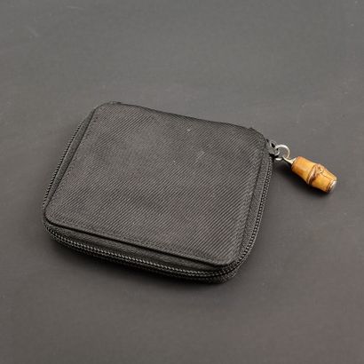 GUCCI - LOT composé de deux portefeuilles...