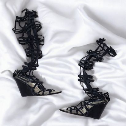 CHANEL - PAIRE DE BOTTES spartiates zippées...