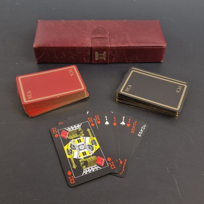 VAN CLEEF & ARPELS - COFFRET en cuir bordeaux...