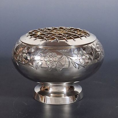 PIQUE- FLEURS de forme boule sur talon en...