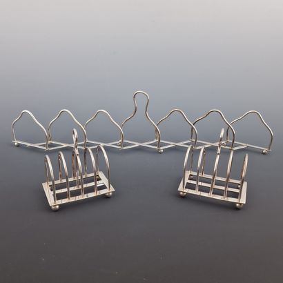 3 TOAST HOLDERS IN WIRED SILVER - England...