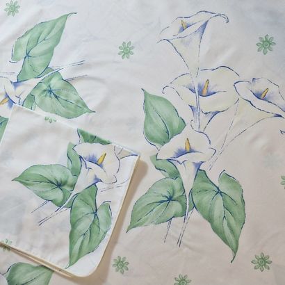 LINVOSGES - NAPPE RONDE ET SES 6 SERVIETTES...