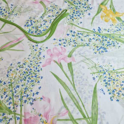 D. PORTHAULT - NAPPE RONDE ET SES 6 SERVIETTES...