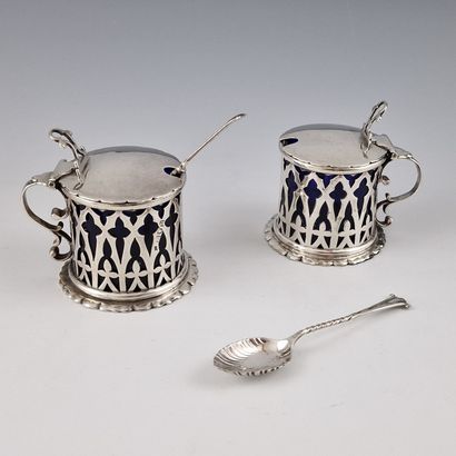 PAIR OF MOUTARDIERS in silver 925 Millièmes...