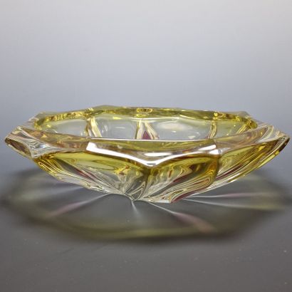 CUP WITH TWISTED SIDES in white, yellow and...
