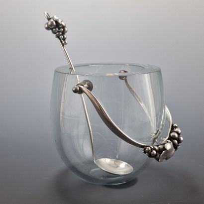 GLACON BASKET AND SPOON in plain white crystal...
