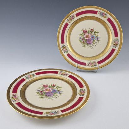 ROSENTHAL - SUITE DE 12 ASSIETTES PLATES...