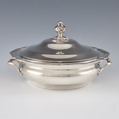 Régence-style round silver-plated LEGUMIER...