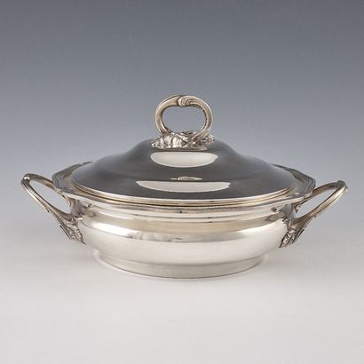 Circa 1960 Louis XV-style silver-plated round-edged...