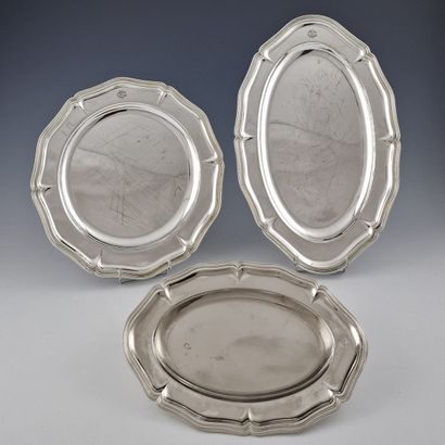 SET OF 3 PLATES including 2 ovals of two...