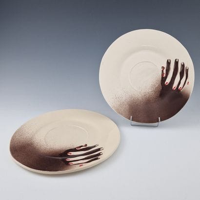 SET OF 16 ROUND PRESENTATION DISHES in ivory-glazed...