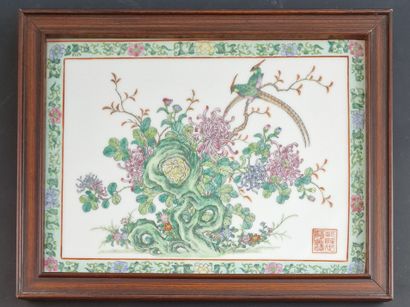 CHINE EPOQUE REPUBLIQUE - PLAQUE en porcelaine...