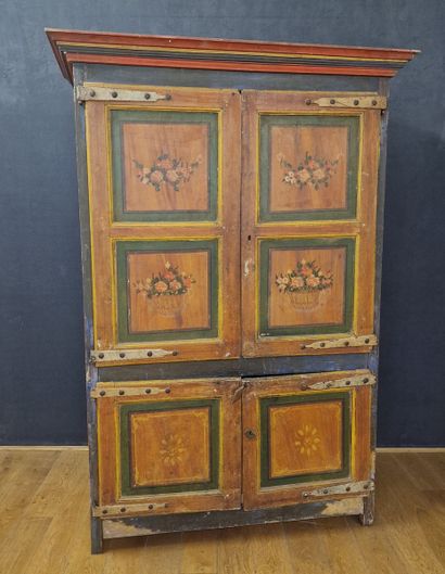 ARMOIRE - Allemagne ou Suisse XIXème Siècle...