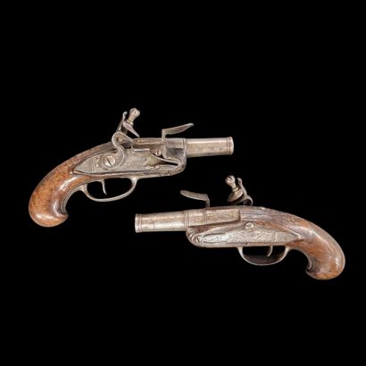 PAIRE DE PISTOLETS A SILEX DE VOYAGE par...