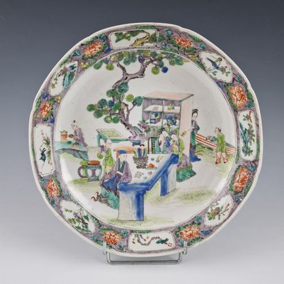 CHINE DYNASTIE QING - COUPE en porcelaine...