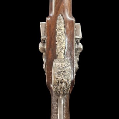 FUSIL DE CHASSE DOUBLE A SILEX. 
Canons rebronzés...