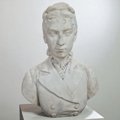 NINETEENTH CENTURY SCHOOL 
Female bust 
CARRARA...