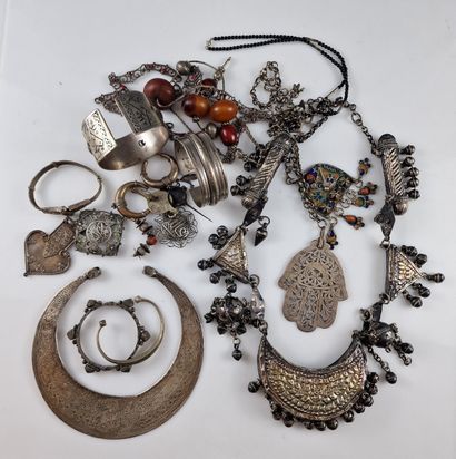 LOT OF ETHICAL JEWELRY - Mainly North African...