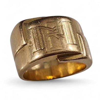 Mid-20th century yellow gold band ring 750...