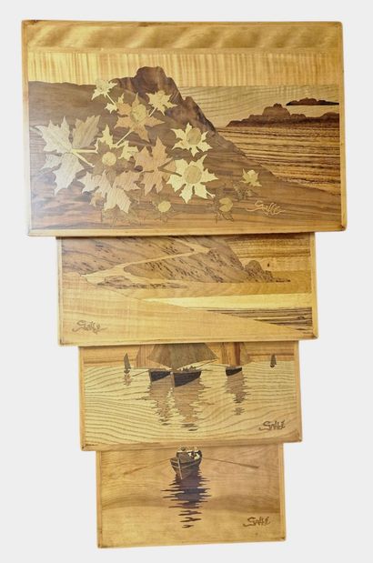 SUITE DE QUATRE TABLES GIGOGNE dans le Goût...