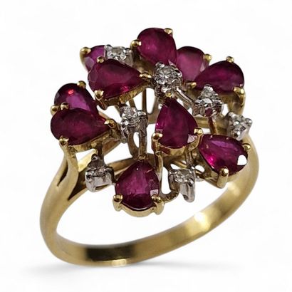 MODERN RING in yellow gold 750 Millièmes...