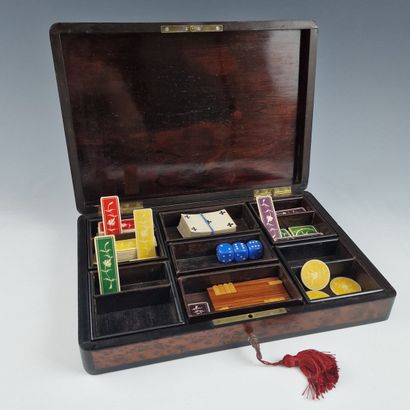 Late 19th century JEUX COFFRET in rosewood...