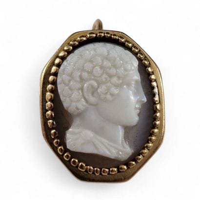 PENDENTIF de la Fin du XIXème Siècle à monture...