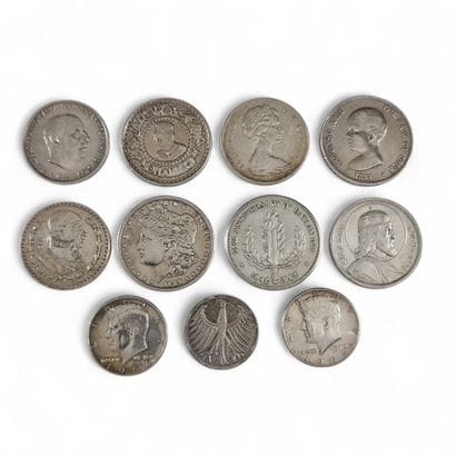 NUMISMATIQUE - ONZE MONNAIES ARGENT diverses...