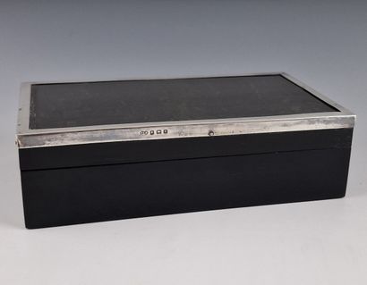 COFFRET - Angleterre Epoque Elisabeth II...