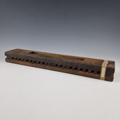 CHRISTOFLE - CIGAR CELLAR in mahogany veneer...