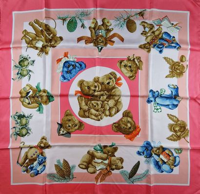 HERMES Paris made in France - CARRE in printed...