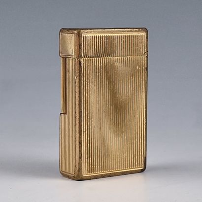 S. T DUPONT - GOLD-PLATED GAS POCKET with...