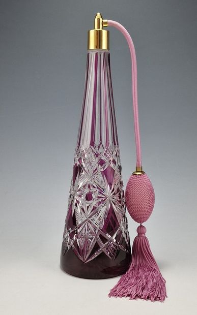BACCARAT - VAPORIZER Circa 1900 in white...