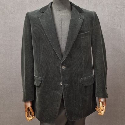 LANVIN - MEN'S black corduroy jacket. T.54/56.

Expert...