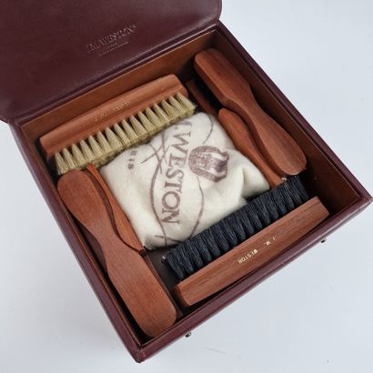 J.M.WESTON - CIRAGE BOX in burgundy leather,...