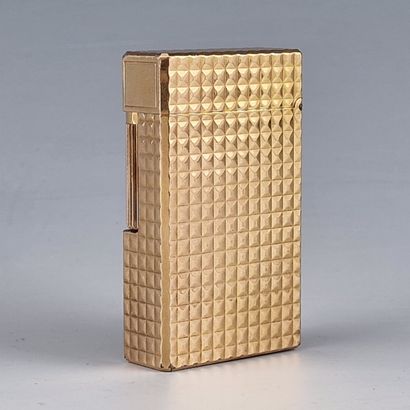 S.T DUPONT - GOLD-PLATED GAS POCKET with...