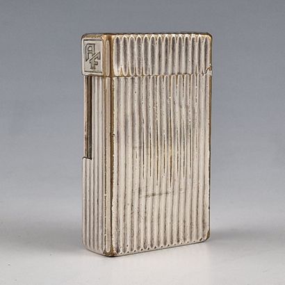 S. T DUPONT - Silver-plated gas POCKET with...
