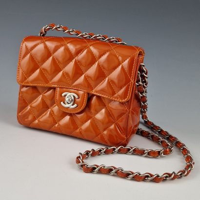 CHANEL Circa 2000 - SAC 