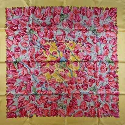 HERMES Paris made in France - CARRE in printed...