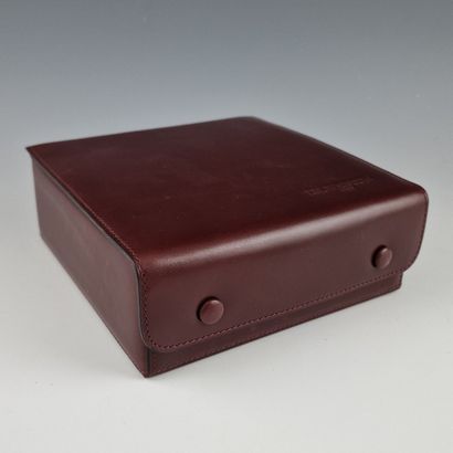 J.M.WESTON - CIRAGE BOX in burgundy leather,...