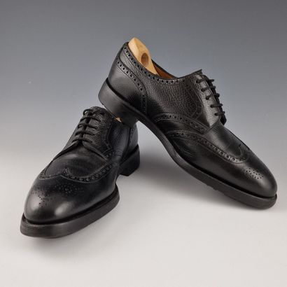 John LOBB - PAIRE DE DERBIES lacées 