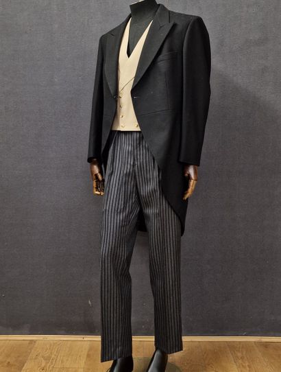 HACKETT - ENSEMBLE HOMME composé D'UNE JAQUETTE...