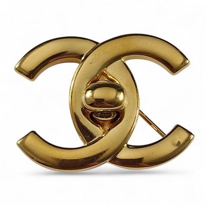 CHANEL X Karl Lagerfeld - Collection Prêt-à-porter...