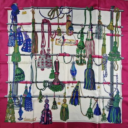 HERMES Paris made in France - CARRE in printed...