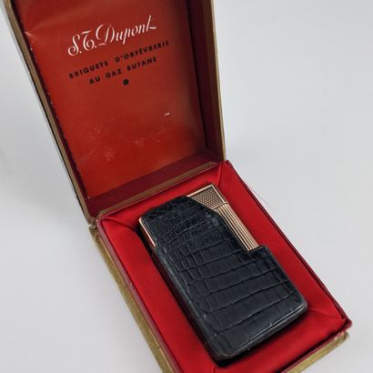 S.T DUPONT PARIS - GOLD-PLATED POCKET BRIQUET...