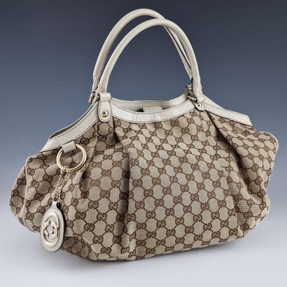 GUCCI - 42cm BAG in GG Suprême canvas and...