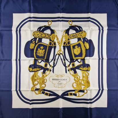 HERMES Paris made in France - CARRE in printed...