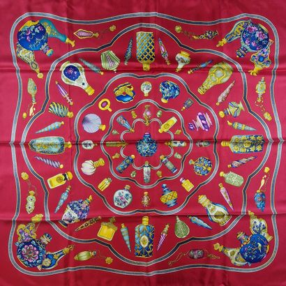 HERMES Paris made in France - CARRE in printed...