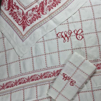 RECTANGULAR NAPPE AND 10 TOWELS in coloured...
